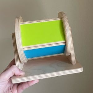 LOVEVERY | Spinning Rainbow color wheel wooden tummy time sensory toy